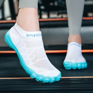 product-fancy-c9adca17-7f0c-4f54-9e01-997523541439 Chaussures de plage antidérapantes pour hommes et femmes, chaussures d'eau à séchage rapide et respirantes, chaussures de natation et de ruisseau, chaussures de fitness et de yoga, chaussures de randonnée pour l'escalade et la corde à sauter en plein air